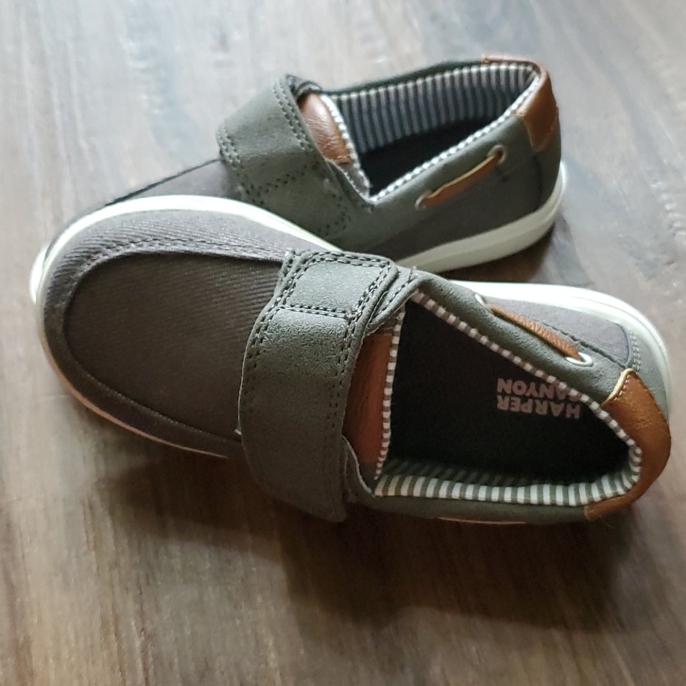 NWOT- Harper Canyon - Toddler Boy Gray Loafers